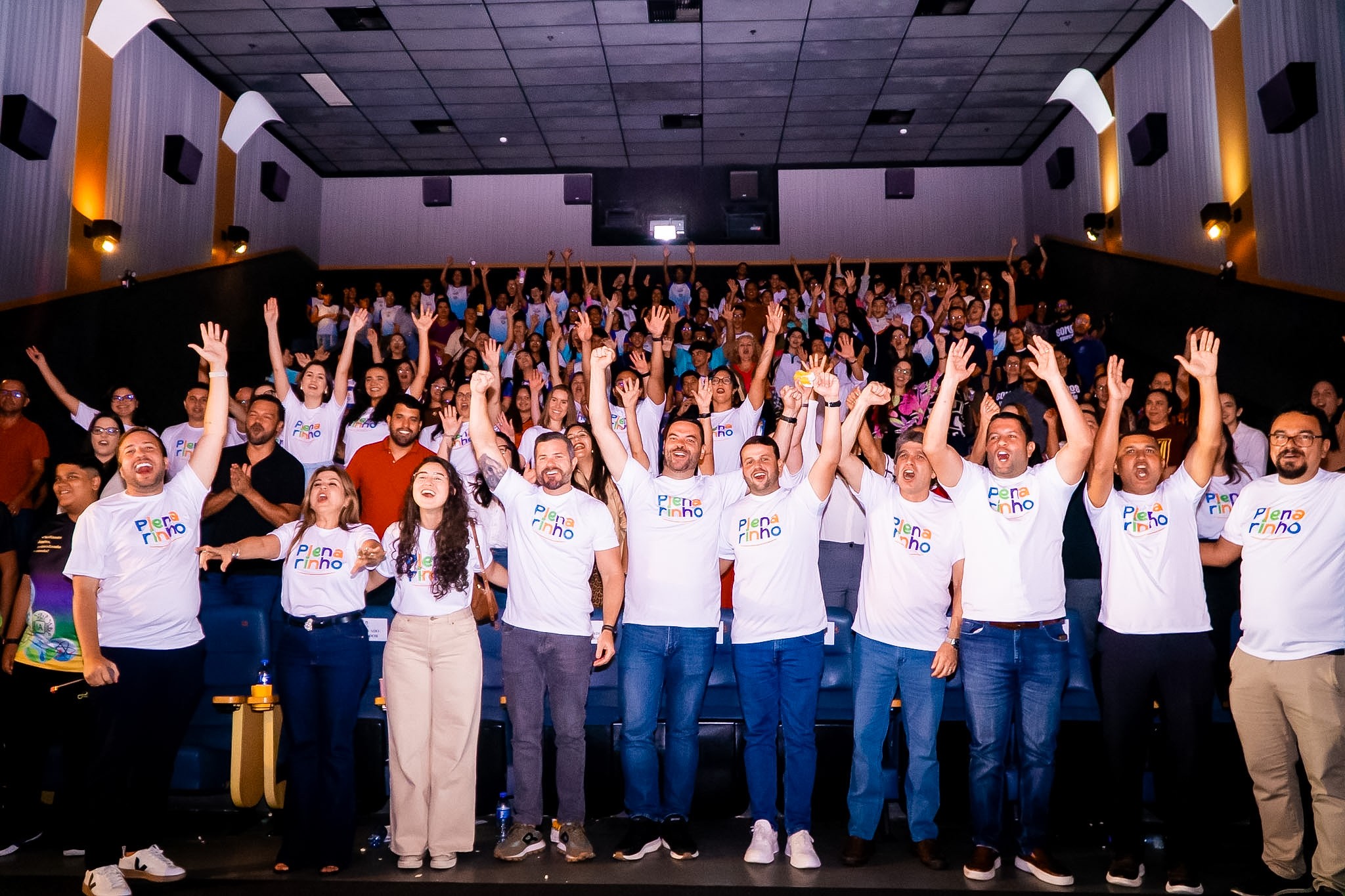 Vereadores participam do lançamento do Plenarinho com presença de 150 estudantes