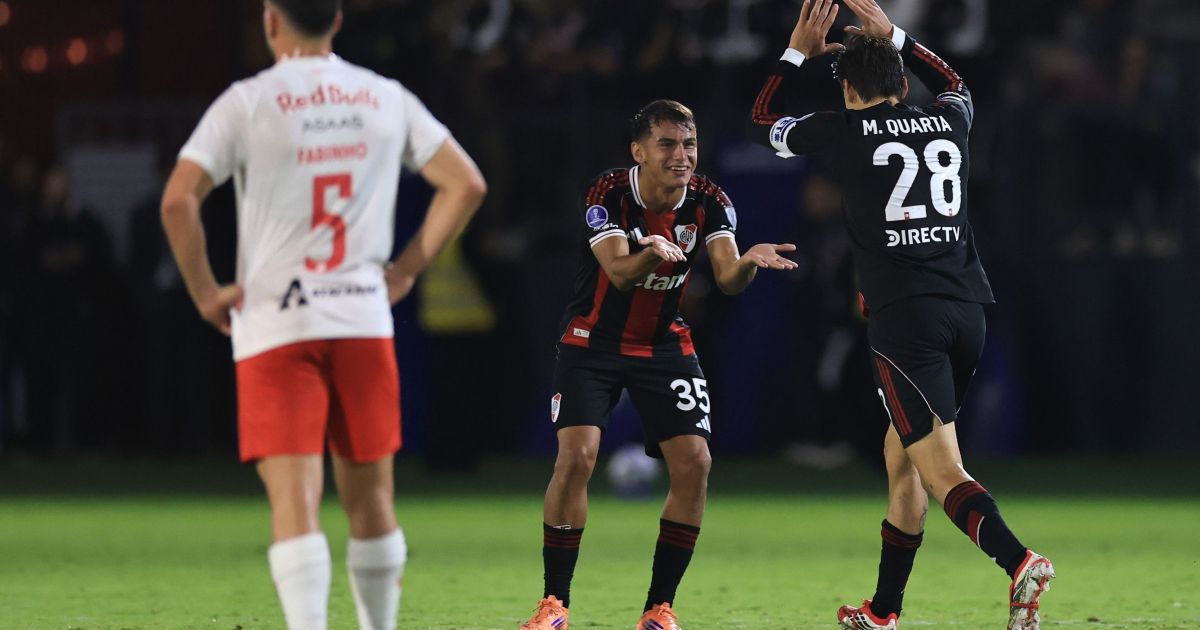 Com pênalti perdido e expulsão, Bragantino tropeça para o River na Sula
