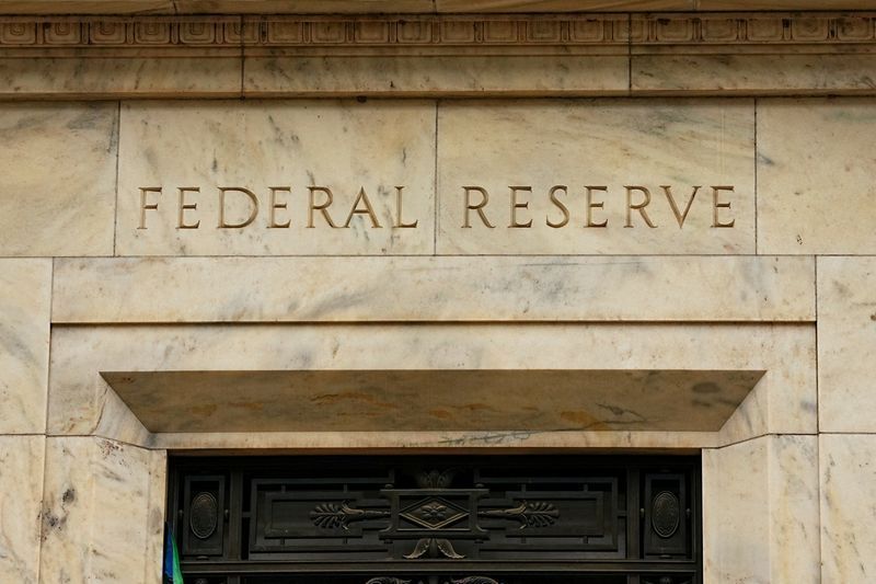 Fed enfrenta divisão interna após sinalizar corte de juros