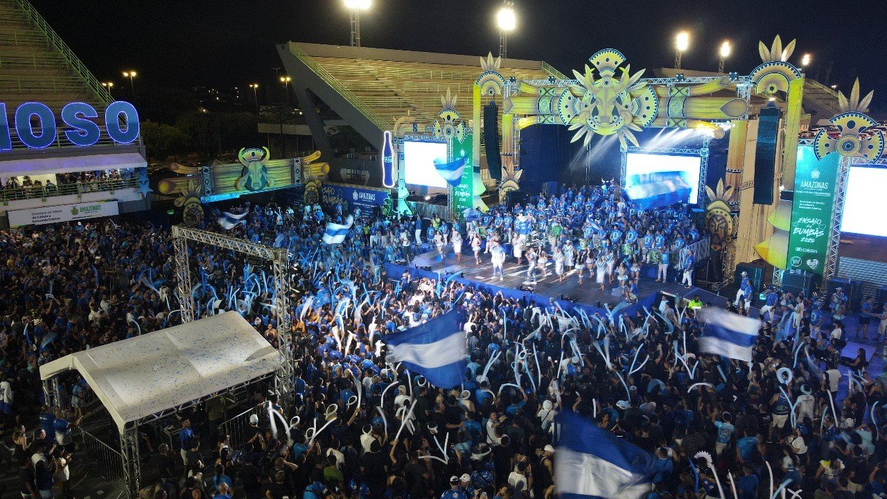 Misticismo e Revolução: Bar do Boi Caprichoso leva temática de lendas e rituais da floresta ao Sambódromo