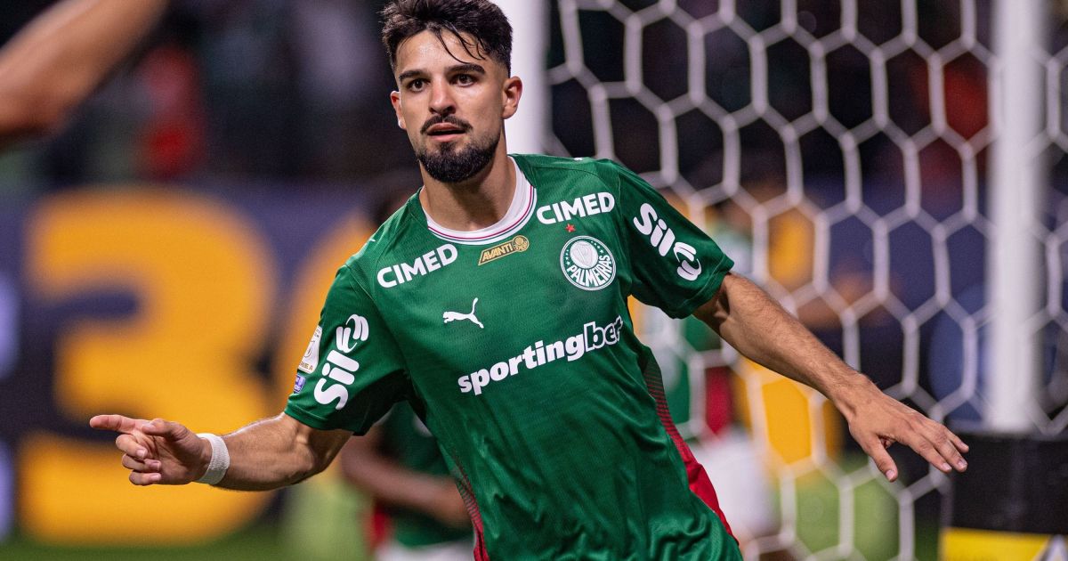 Em clássico eletrizante, Palmeiras e Santos empatam no Brasileirão