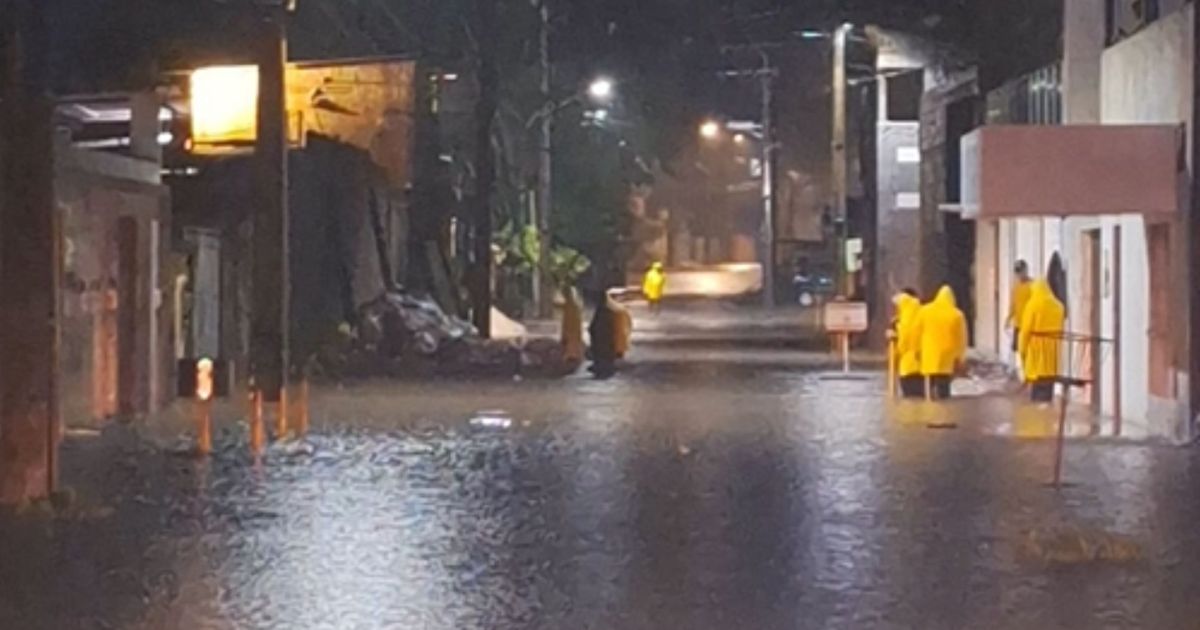 Pernambuco decreta situação de emergência após fortes chuvas no estado