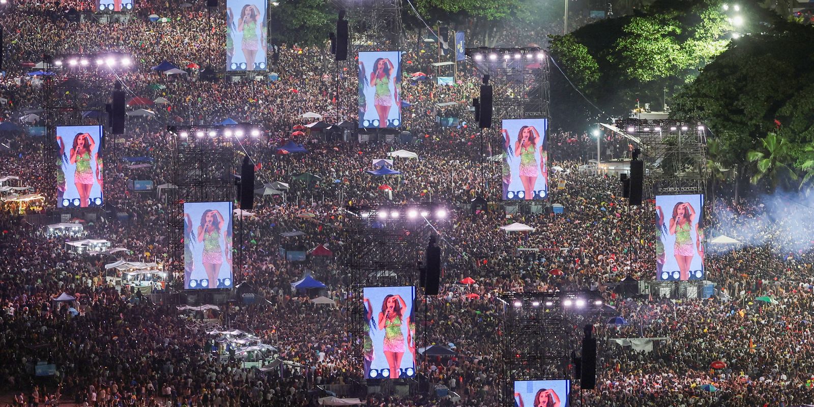 Mais de 2 milhões de pessoas assistem ao show de Shakira em Copacabana