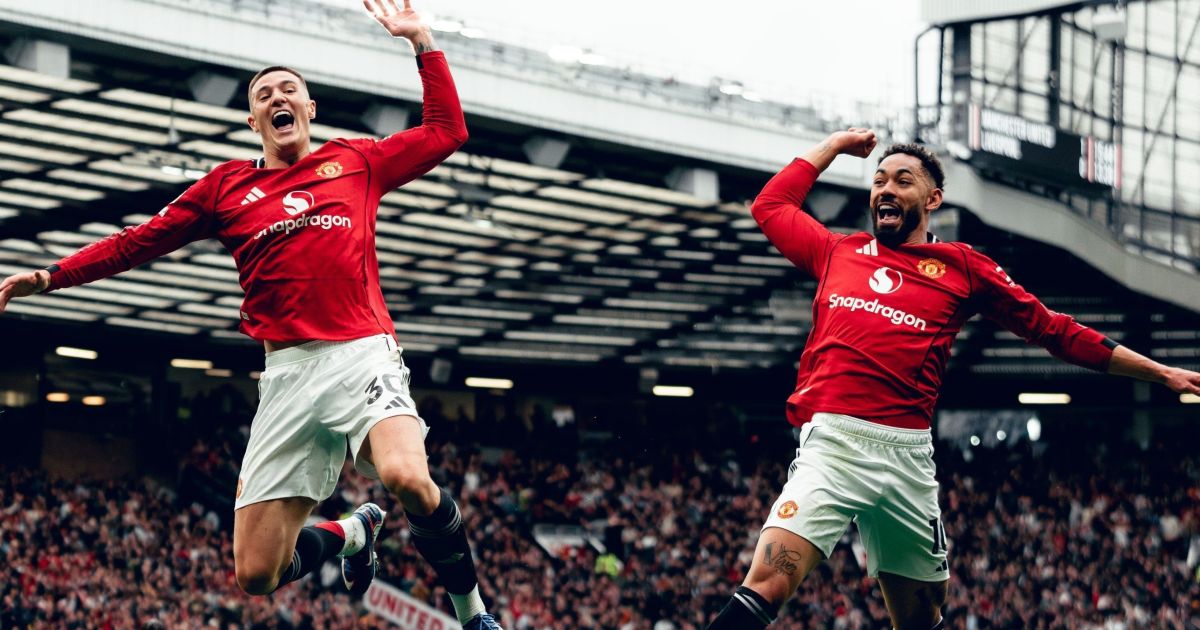 Manchester United vence Liverpool e garante vaga na próxima Champions