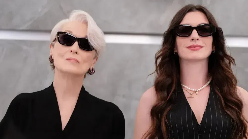 “O Diabo Veste Prada 2” bate projeção e arrecada US$ 233 milhões na estreia