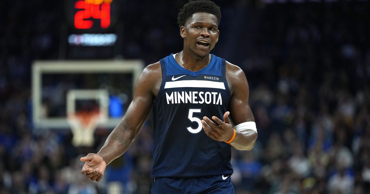 Anthony Edwards é liberado e deve jogar no Jogo 1 contra San Antonio Spurs