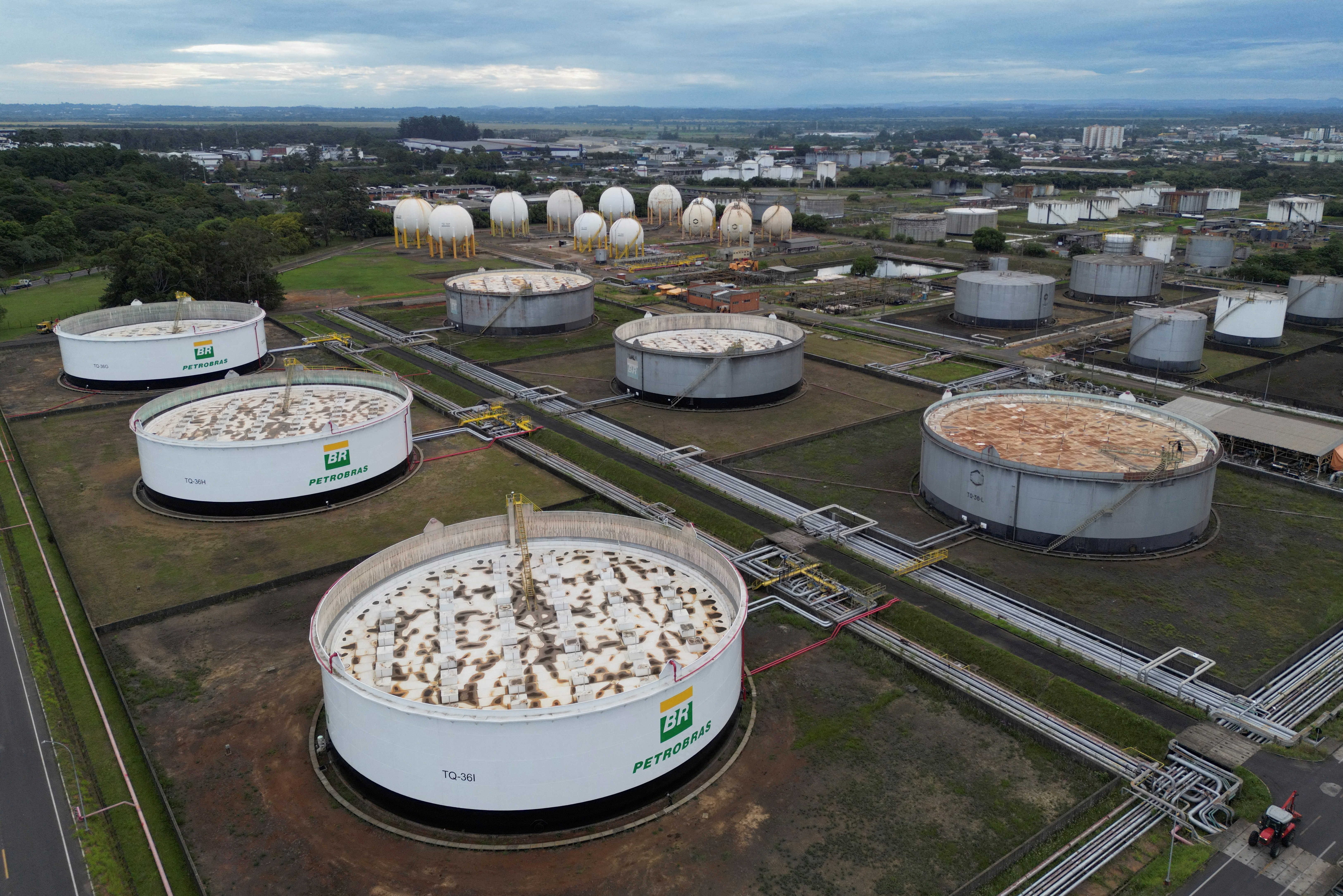Petrobras mira autossuficiência em diesel e gasolina até 2031