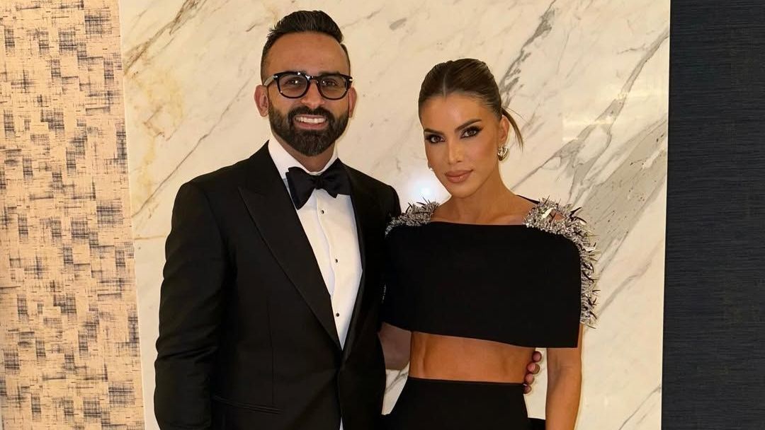 Camila Coelho anuncia fim do casamento após 21 anos