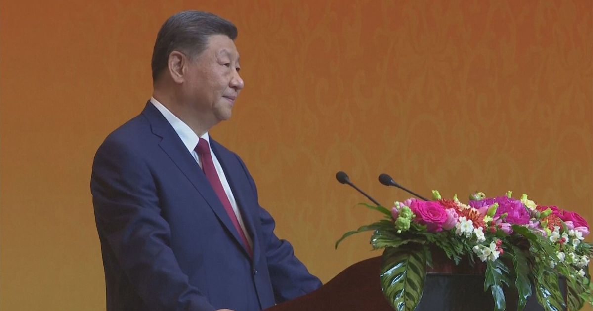 China e EUA devem fazer relação funcionar, diz Xi Jinping