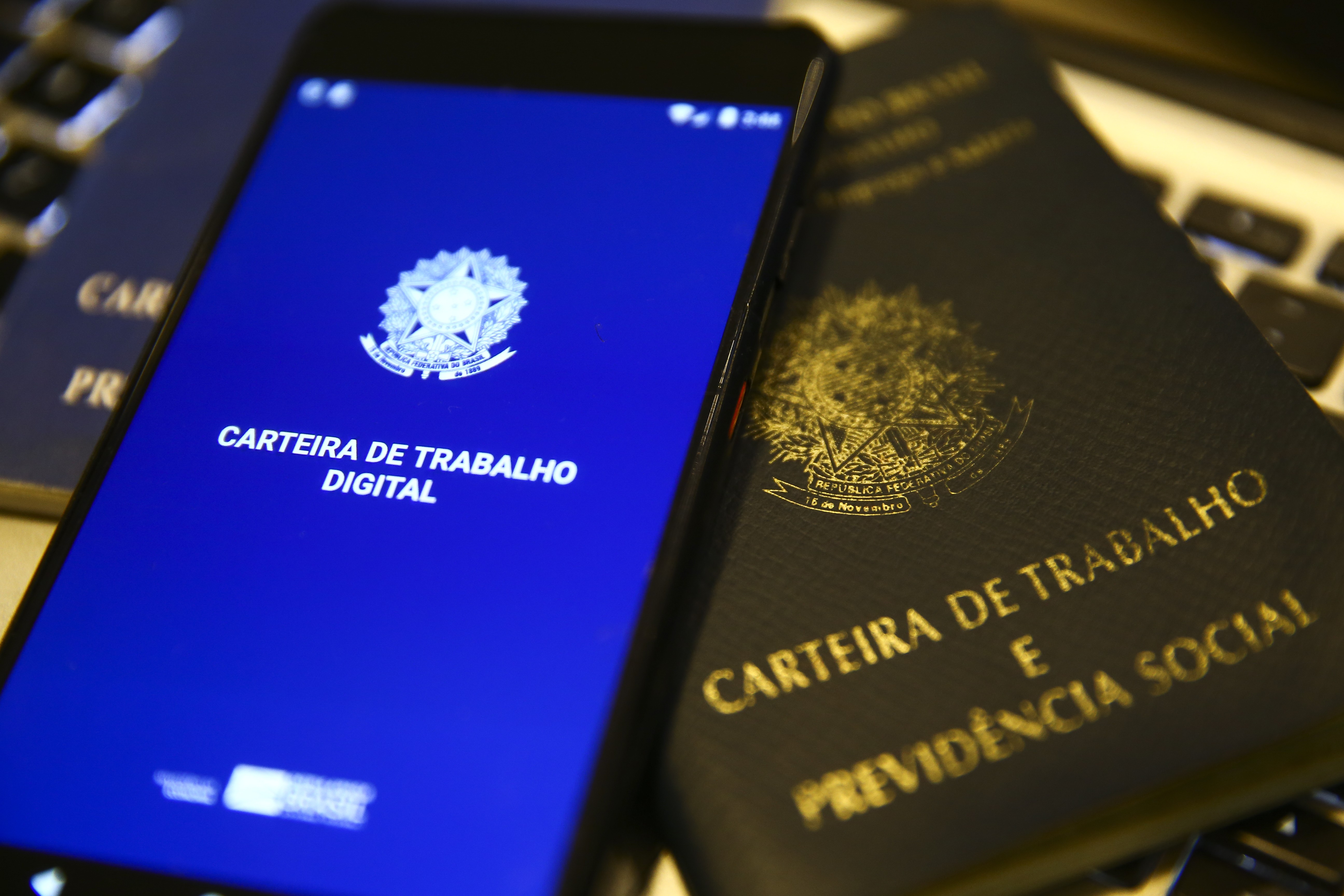 Escala 6x1: Quase 60% dos trabalhadores formais têm jornada acima de 40 horas semanais