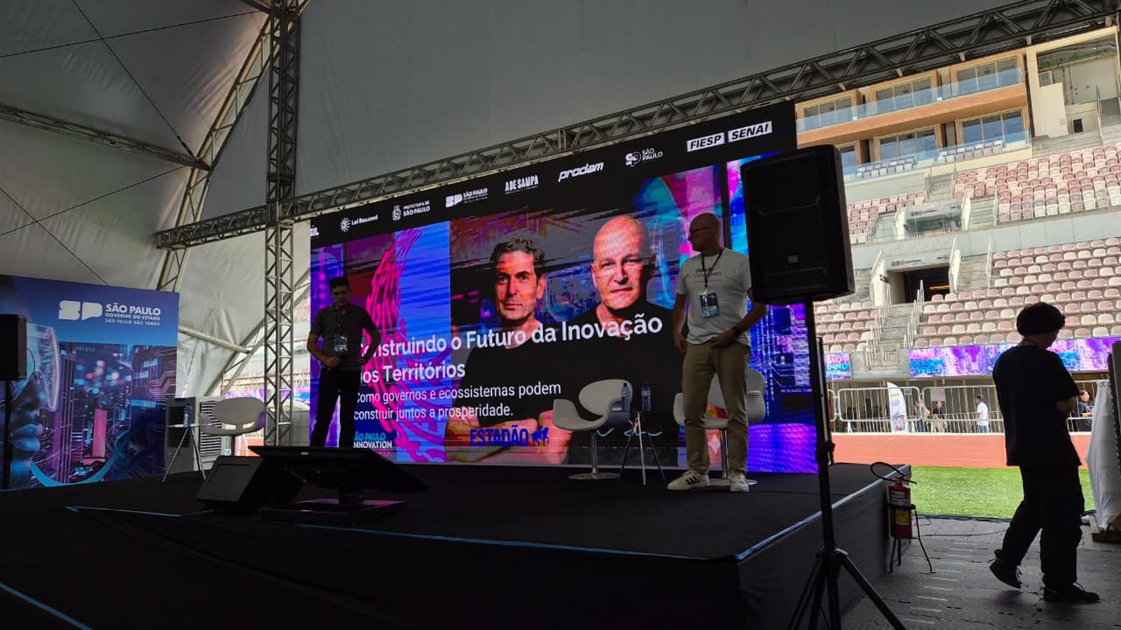 Especialistas defendem união entre governo e startups para acelerar inovação no país
