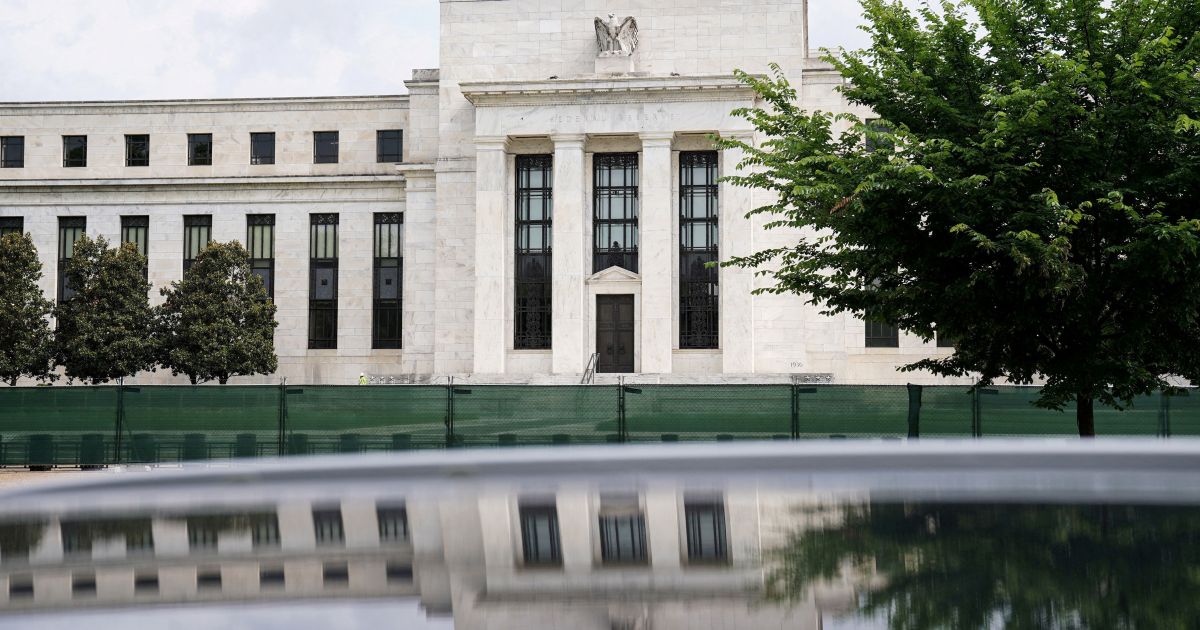Inflação é “risco mais urgente” para economia dos EUA, diz membro do Fed