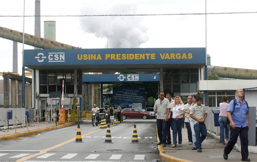 CSN tem mais interessados que esperado para venda de ativos, diz diretor