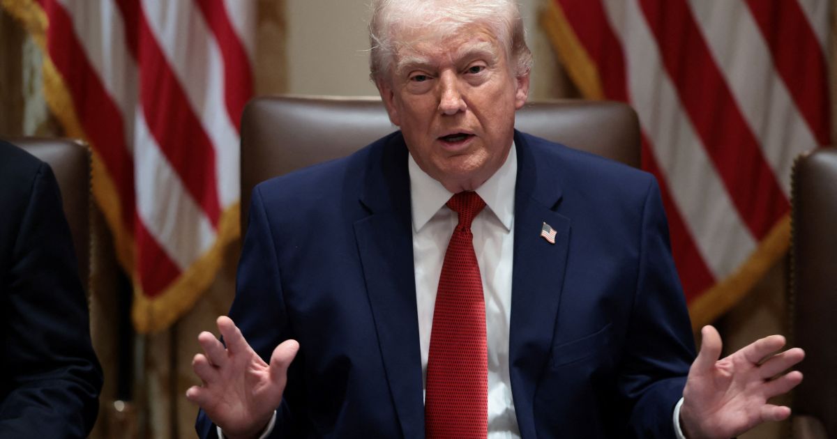 Trump volta a dizer que os EUA não precisam da abertura de Ormuz