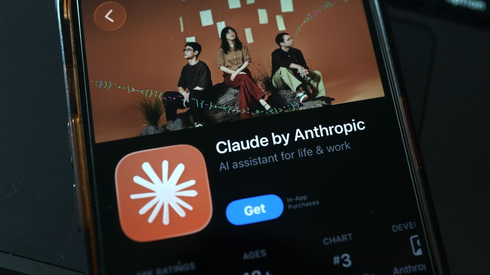 Anthropic pode usar chips da Microsoft em novos servidores de IA