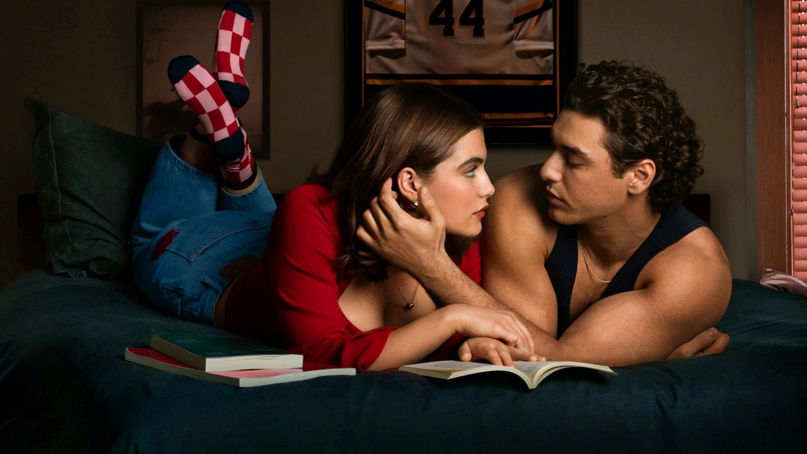 10 diferenças entre a série e o livro de Off Campus