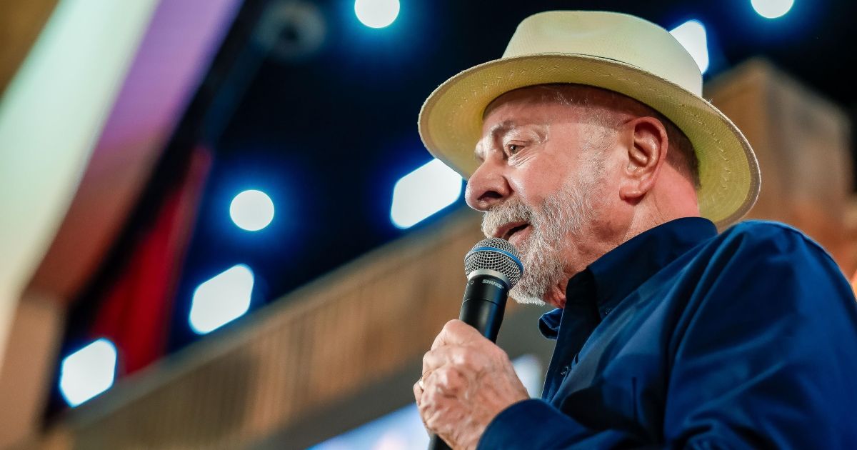 Lula defende que homens entrem na cozinha e ajudem “nos afazeres de casa”