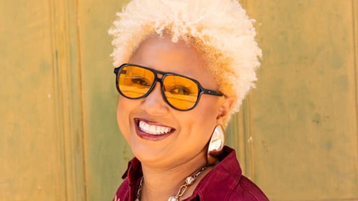 Marina Iris apresenta show 'Voz Bandeira' neste sábado no Quitandinha, em Petrópolis