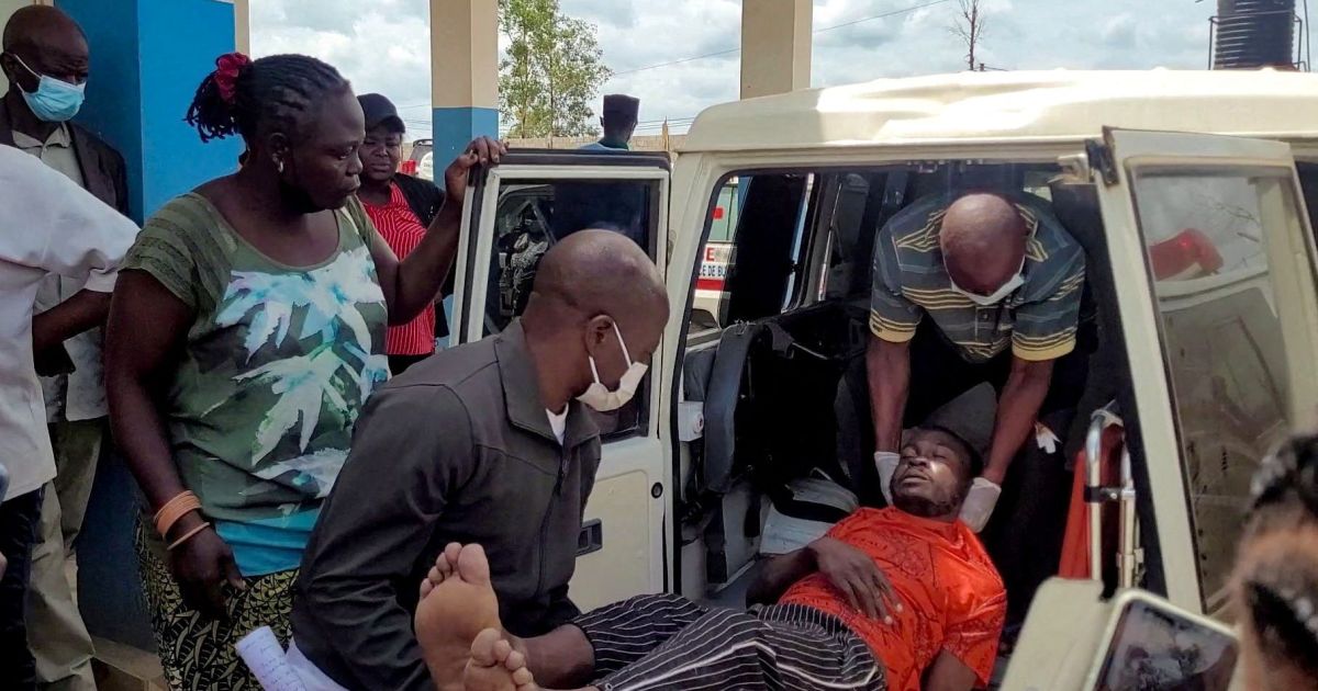 Suspeita de Ebola no Brasil: risco de contágio da doença é baixo?