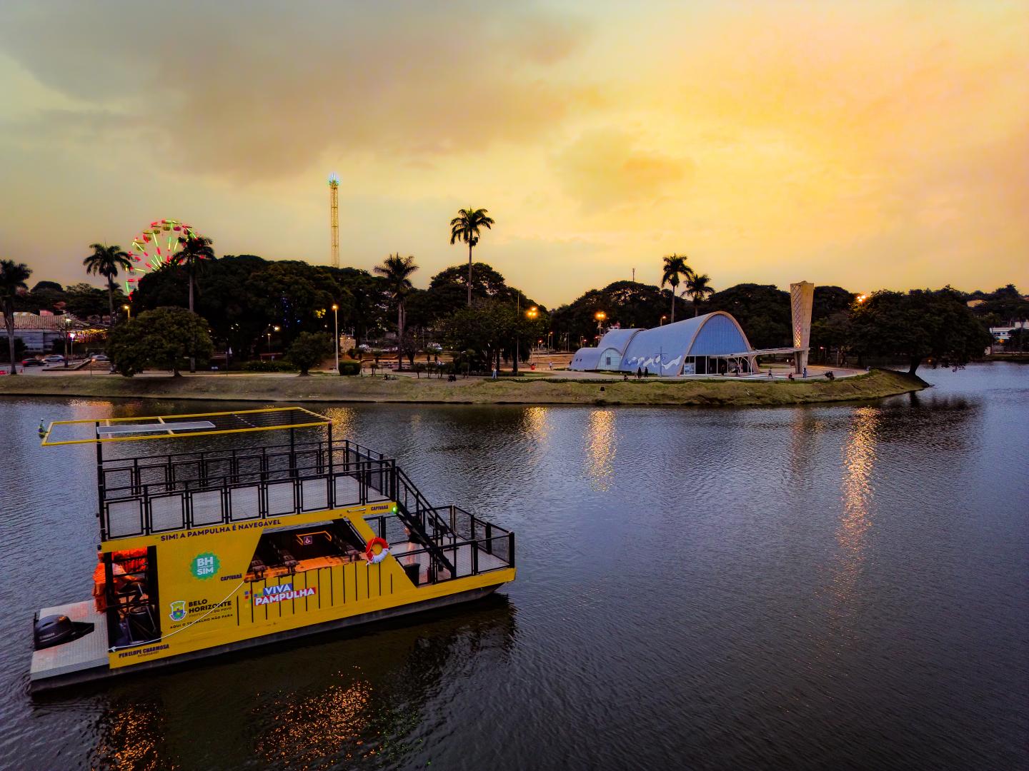 Capivarã tem novo horário para contemplação do pôr do sol na Lagoa da Pampulha