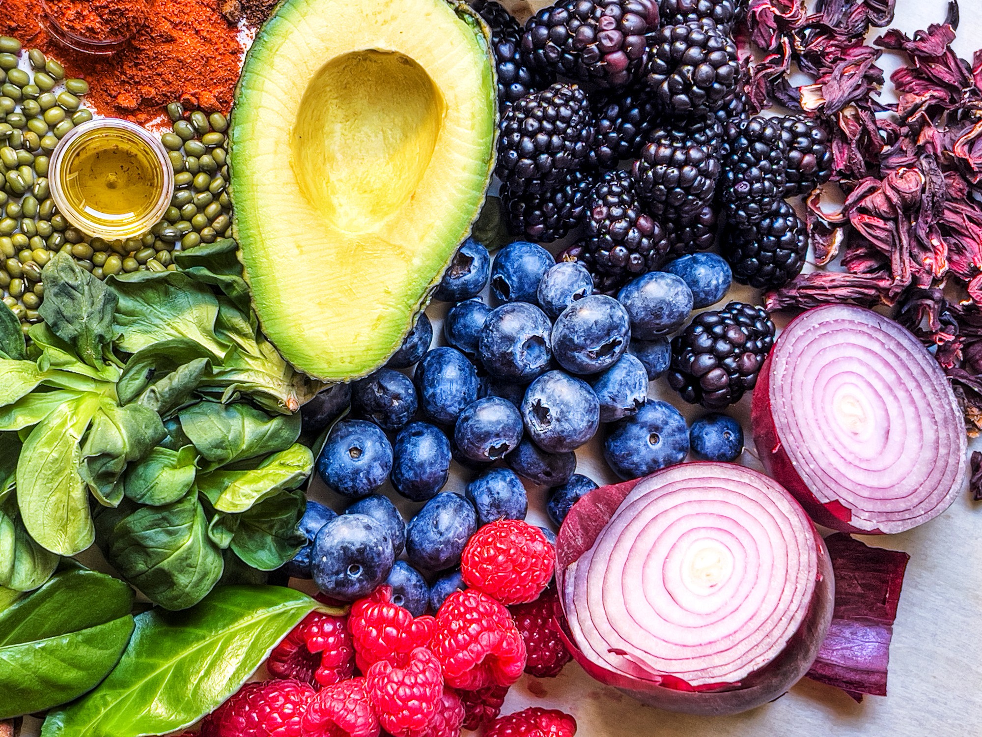 20 alimentos anti-inflamatórios que ajudam na imunidade para incluir na dieta