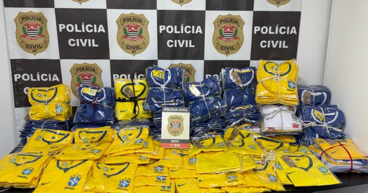 Mais de 50 mil itens da Copa 2026 são apreendidos em São Paulo