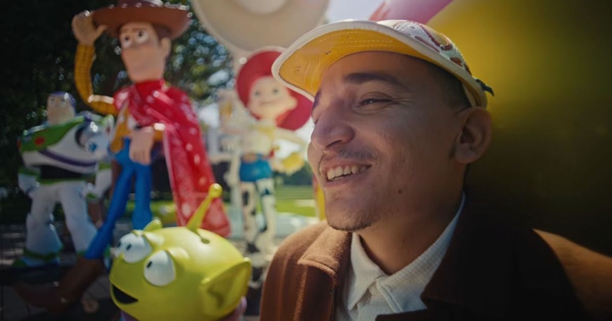Para “Toy Story 5”, João Gomes regrava “Amigo Estou Aqui”