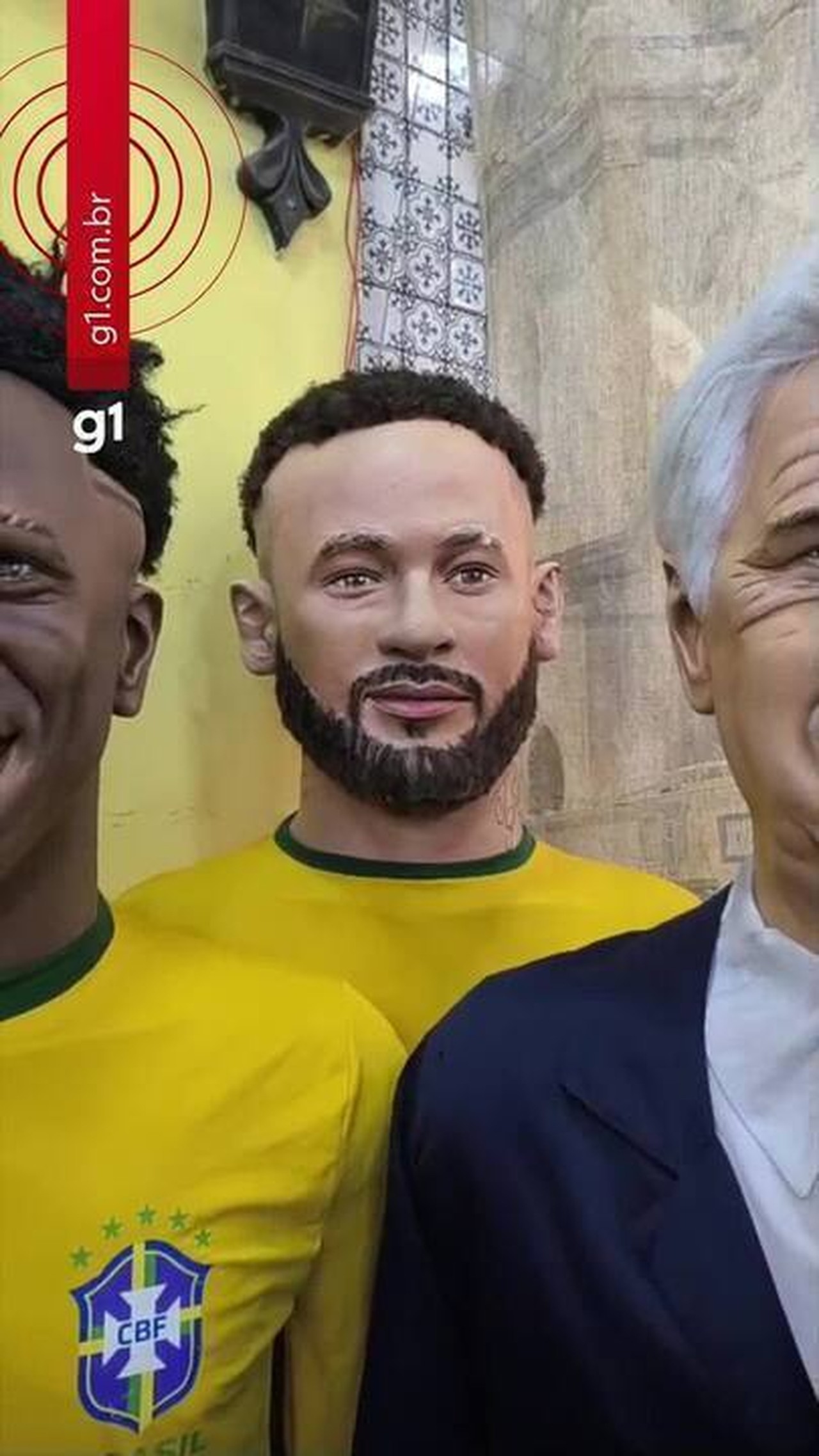 Ancelotti, Vini Jr, Neymar e outros craques viram bonecos gigantes para torcer pelo Brasil na Copa; VÍDEO