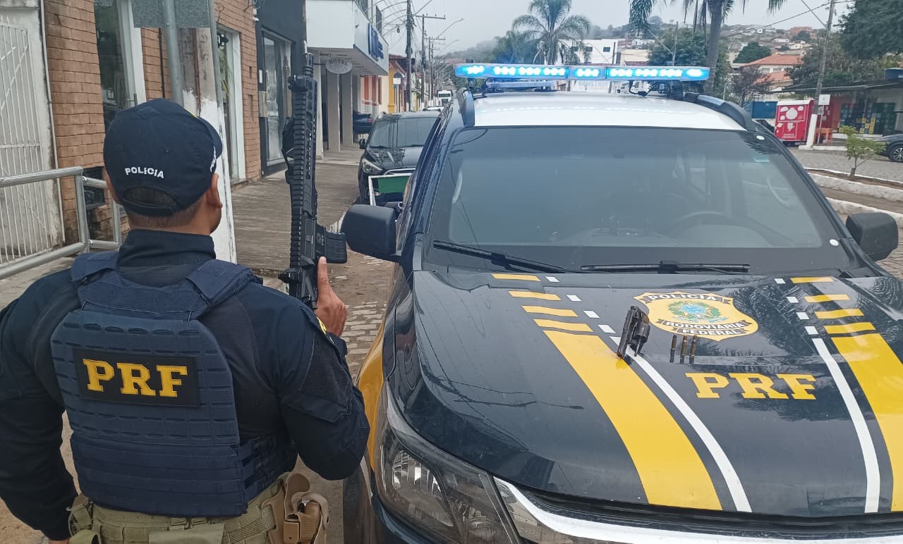 Empresário sequestrado é resgatado pela PRF e três suspeitos são presos na BR-116