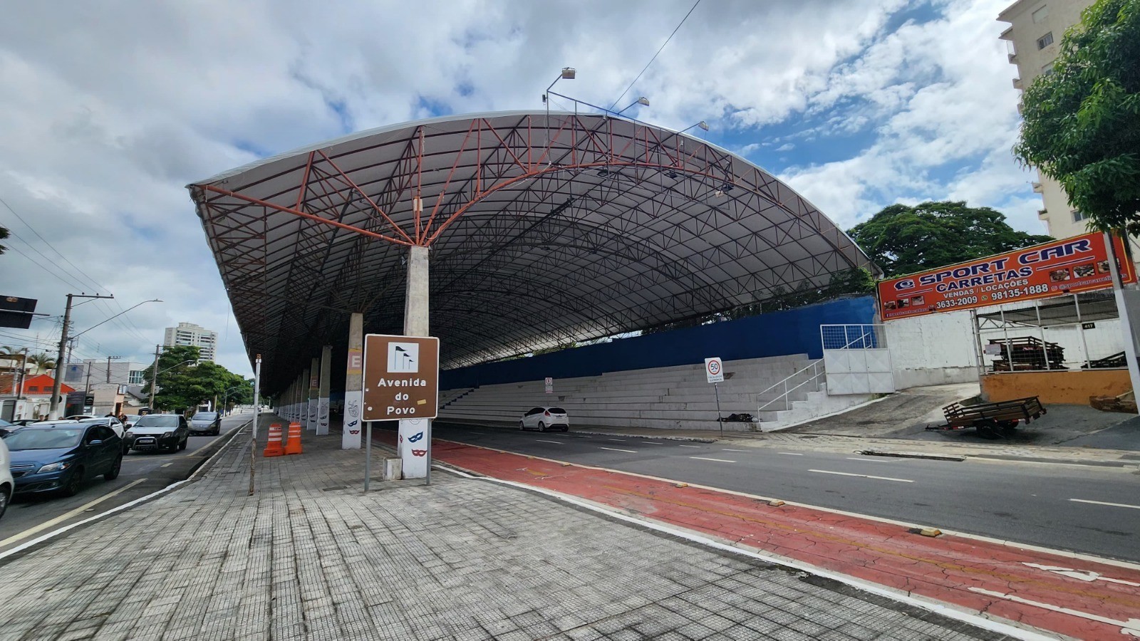 Obras contra enchentes interditam trecho da Avenida do Povo em Taubaté; veja rotas alternativas