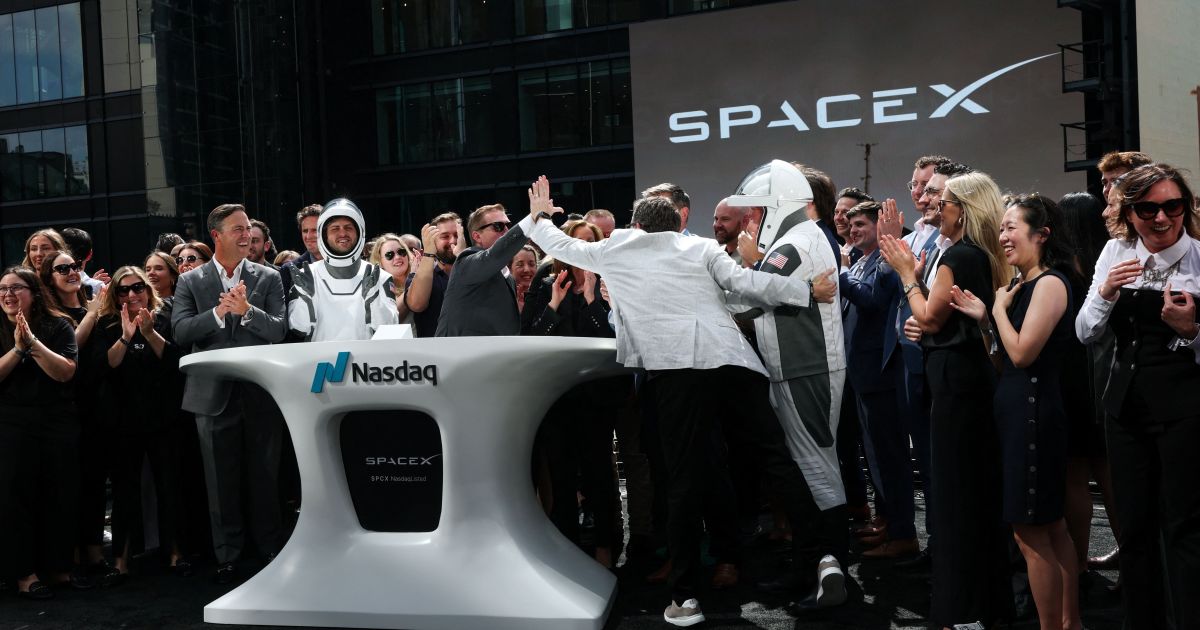 Musk: “Ficarei surpreso se receita da SpaceX não superar US$ 1 tri em 2031”