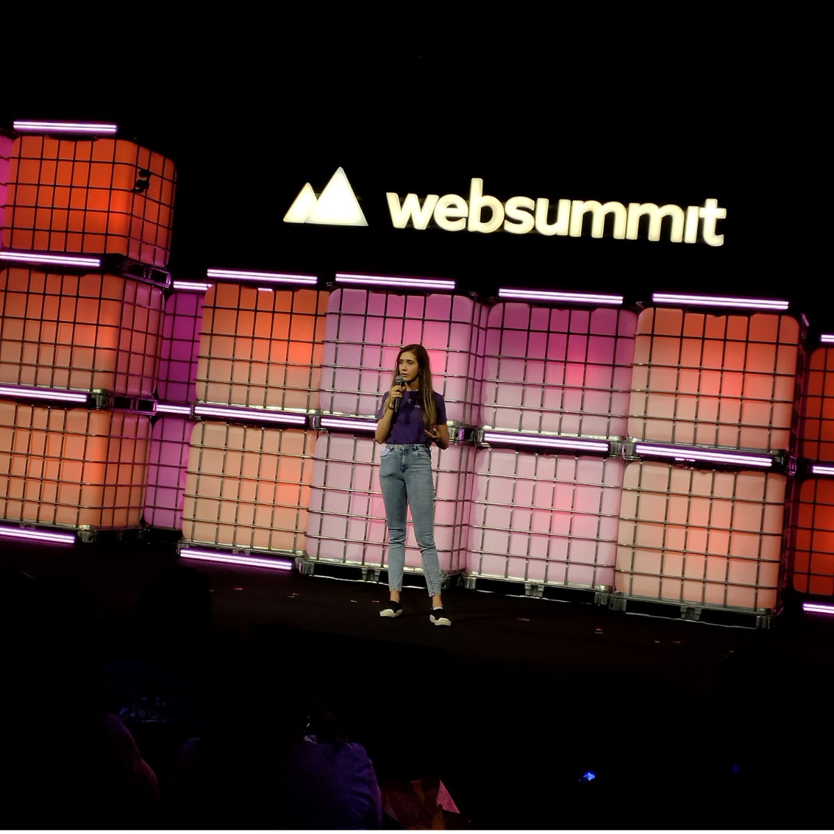 IA transforma a cobrança no Brasil: insights da Neofin no Web Summit Rio