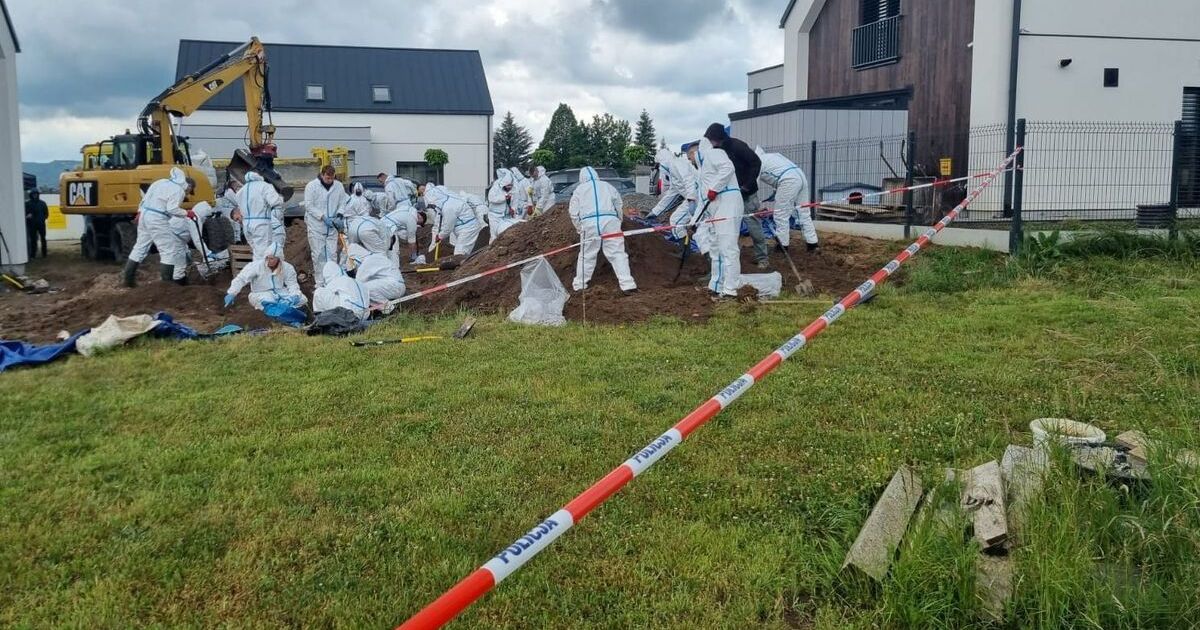 Polícia encontra 34 fetos humanos enterrados em propriedade na Polônia