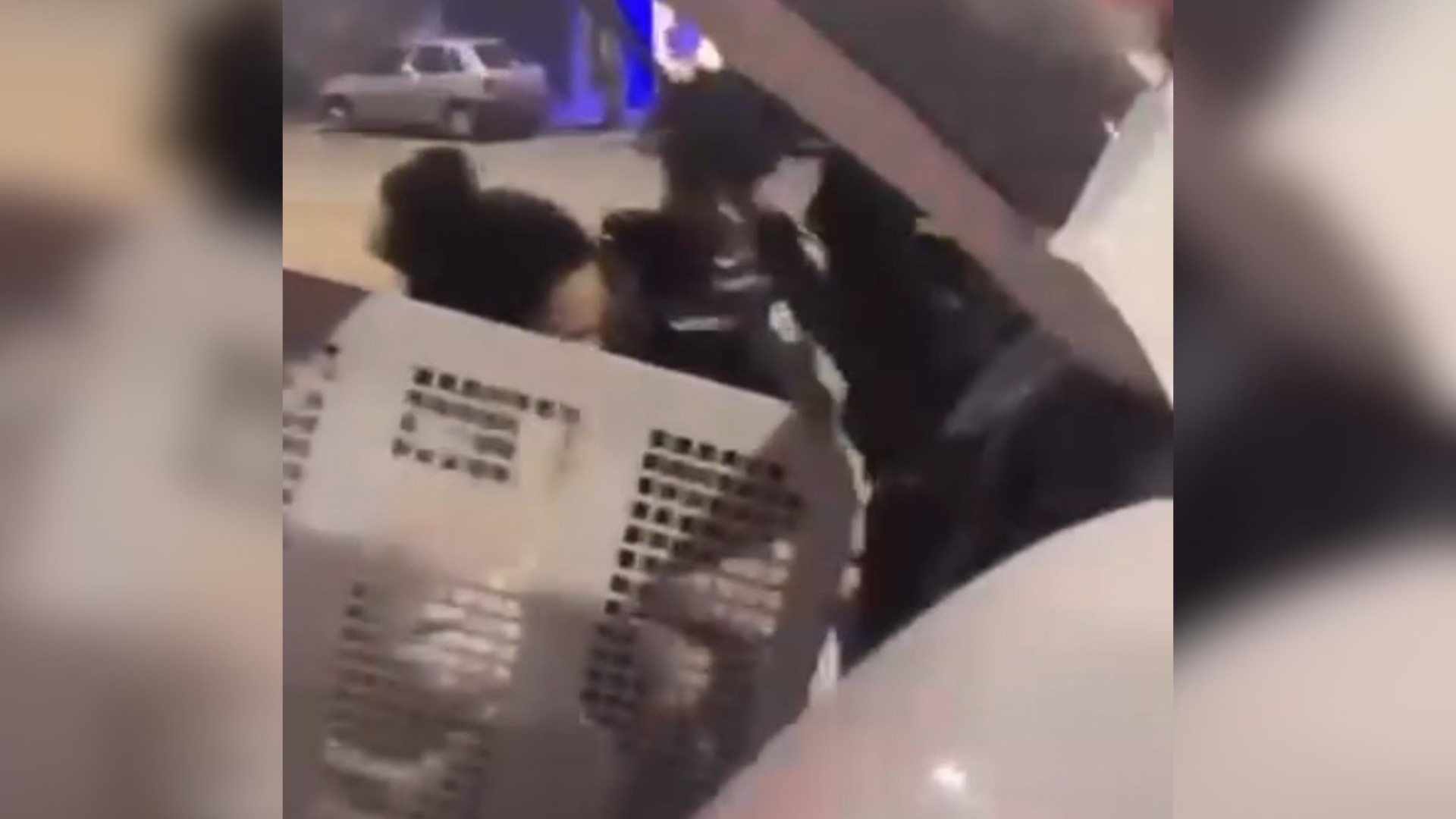 Avó de menina que pediu ajuda em bar também sofria agressões da filha em MG, diz polícia
