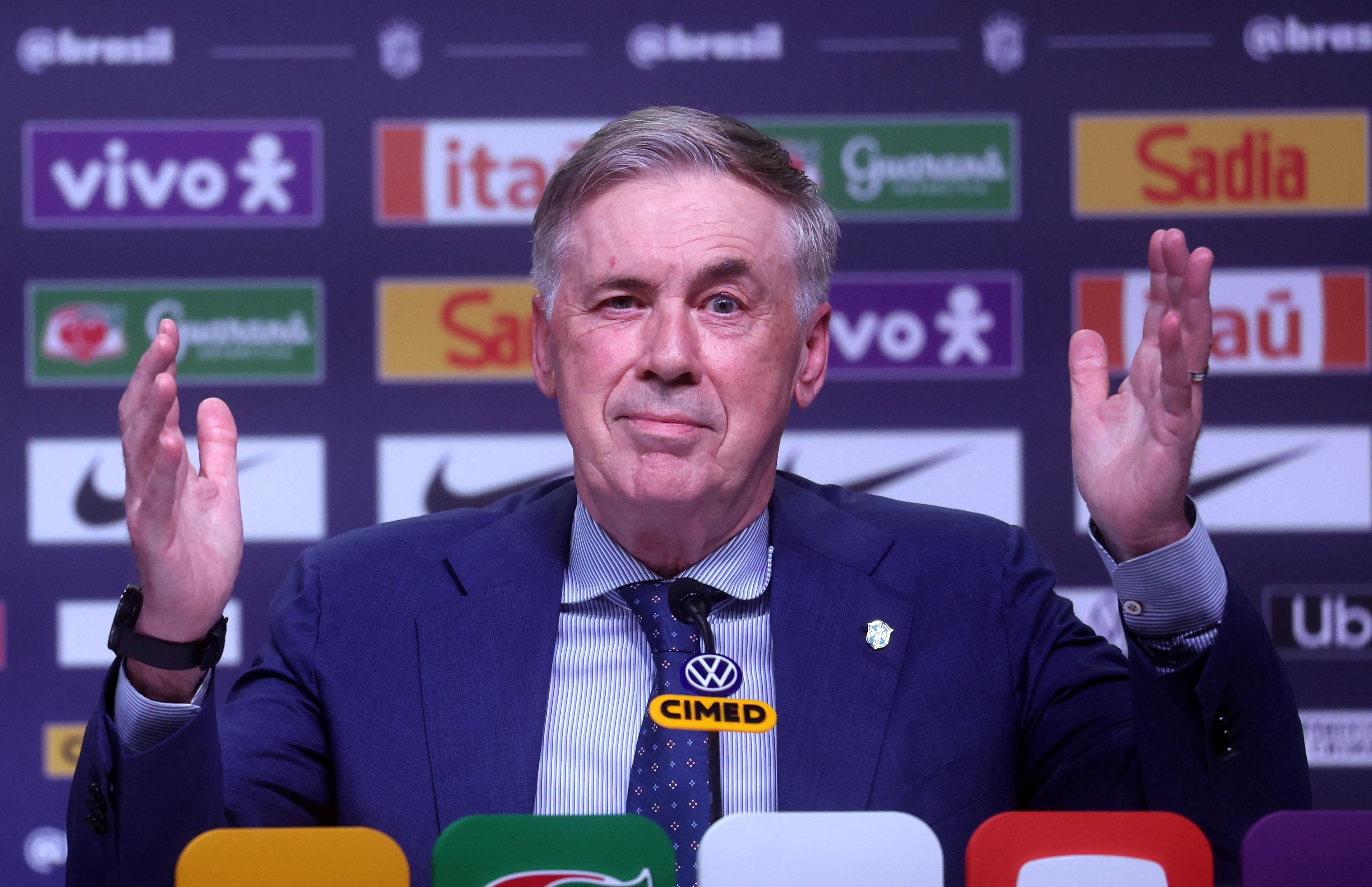 Ancelotti titular? Frase com 'drible' de português viraliza e sugere técnico como opção; entenda