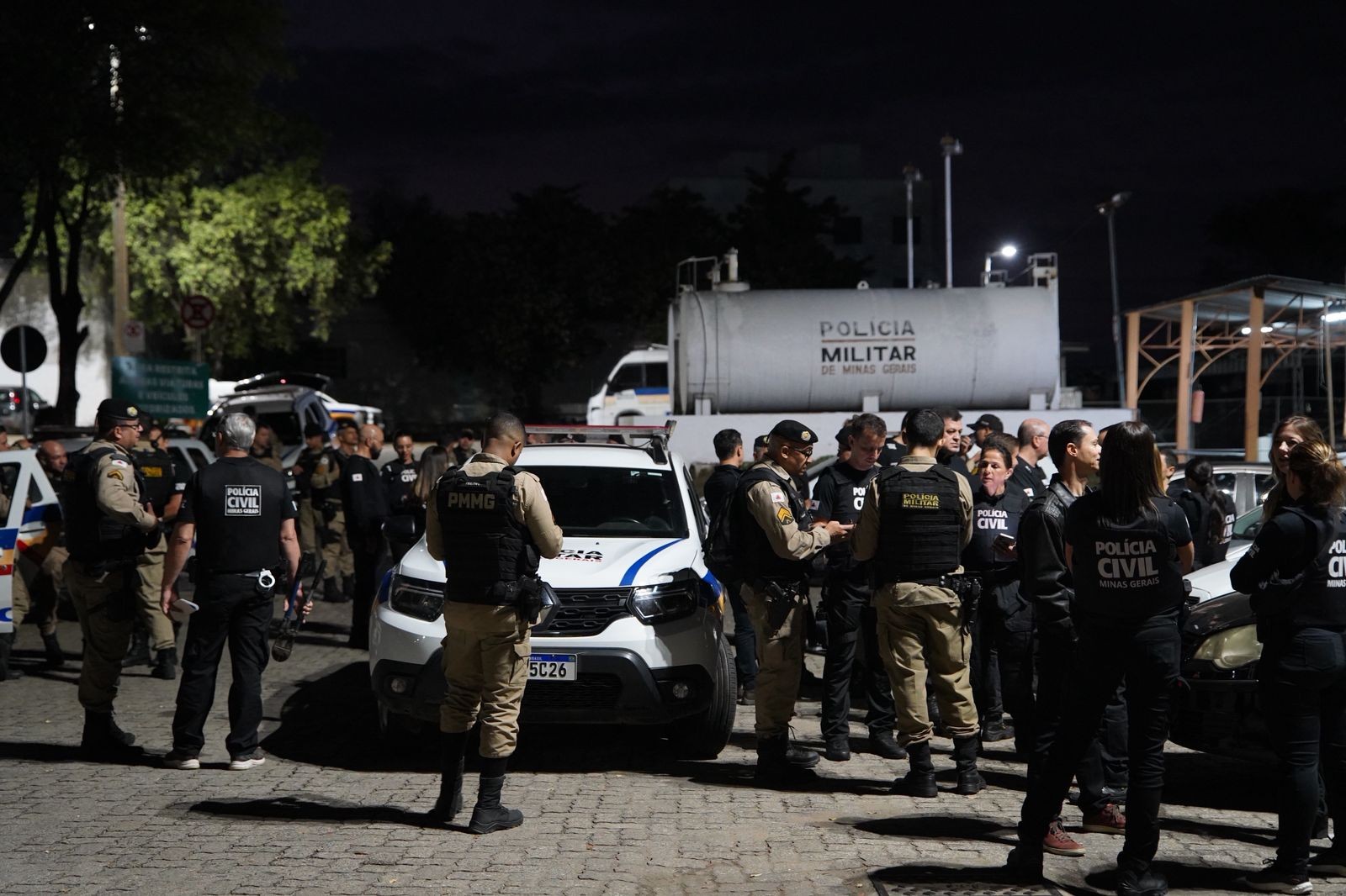 11 são presos em operação contra organização criminosa em Governador Valadares
