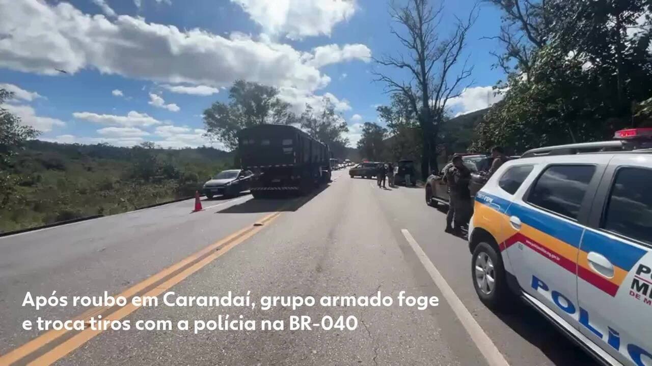 Suspeitos de invadir casa e render família em Carandaí são presos na BR-040; um continua foragido