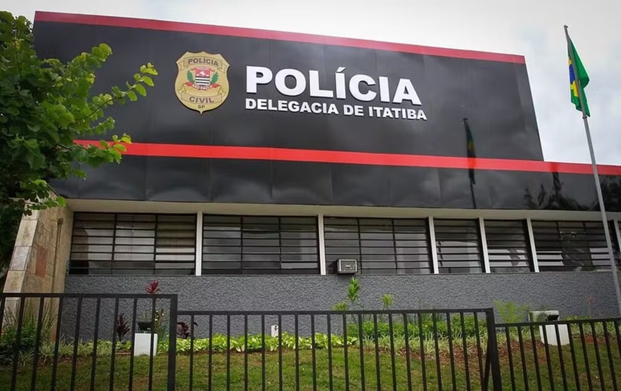 Motociclista morre após bater na traseira de caminhão estacionado em Itatiba