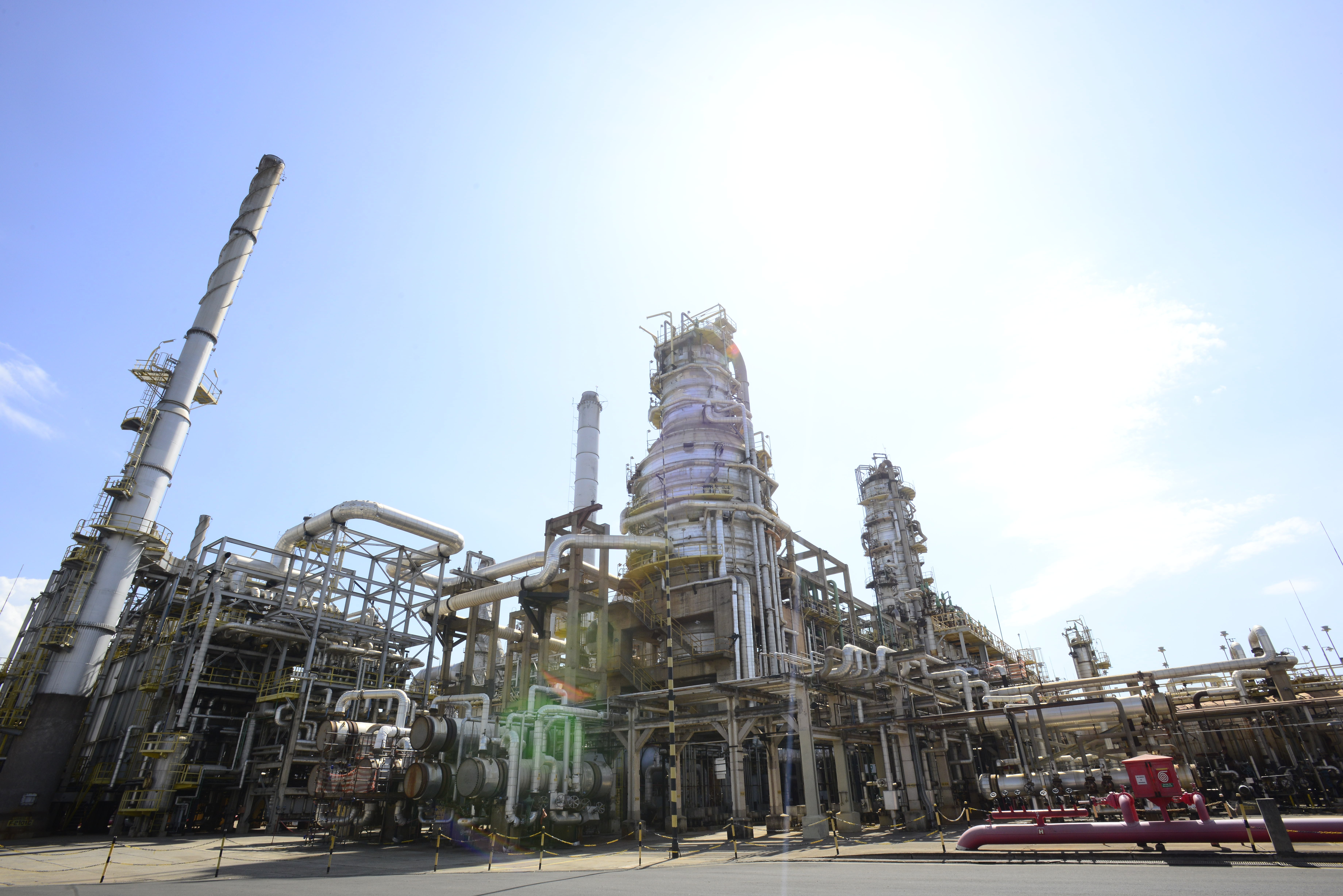 Replan bate recorde de produção e Petrobras atribui alta a conflito no Oriente Médio