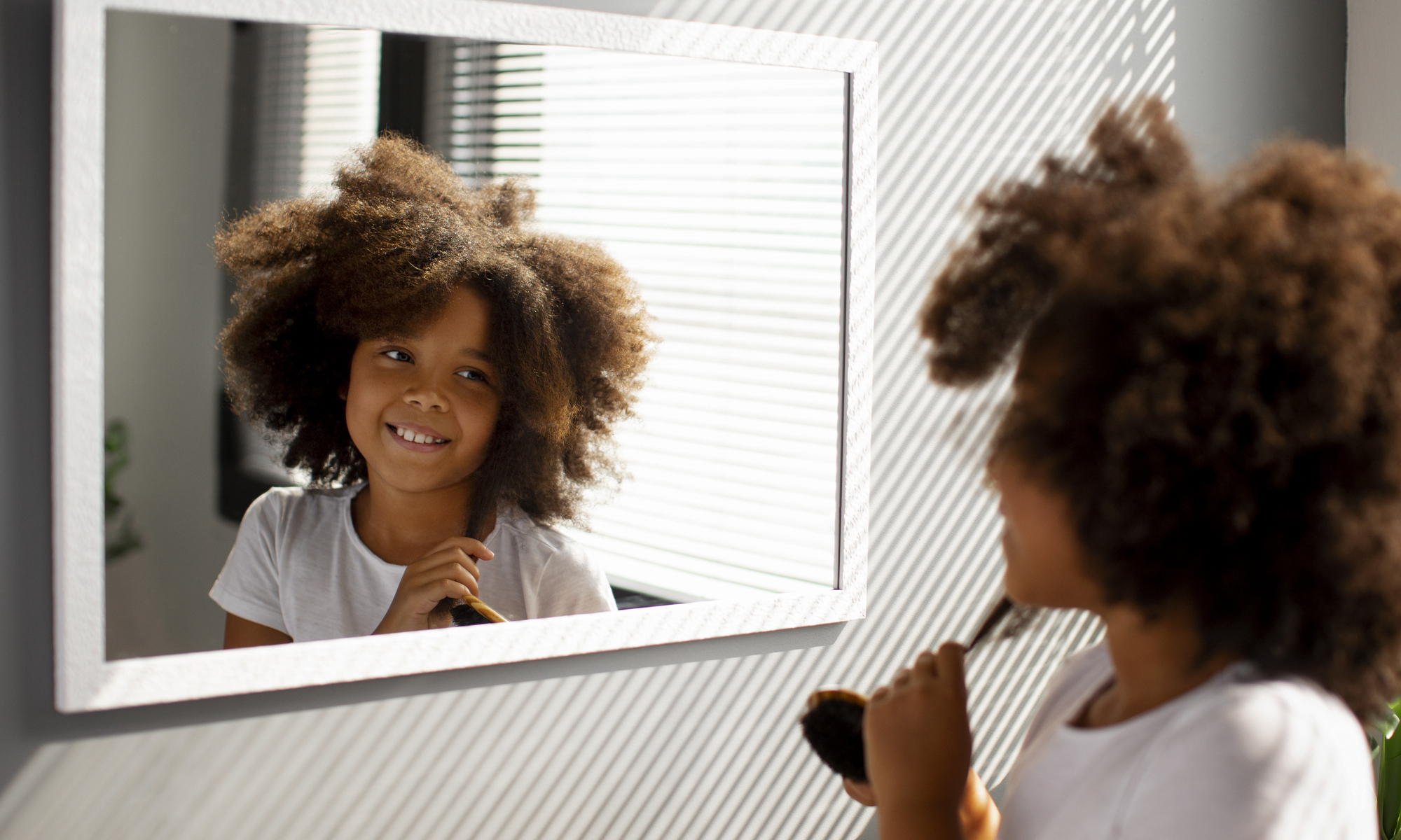 Amor-próprio começa na infância e fortalece crianças mais seguras e confiantes