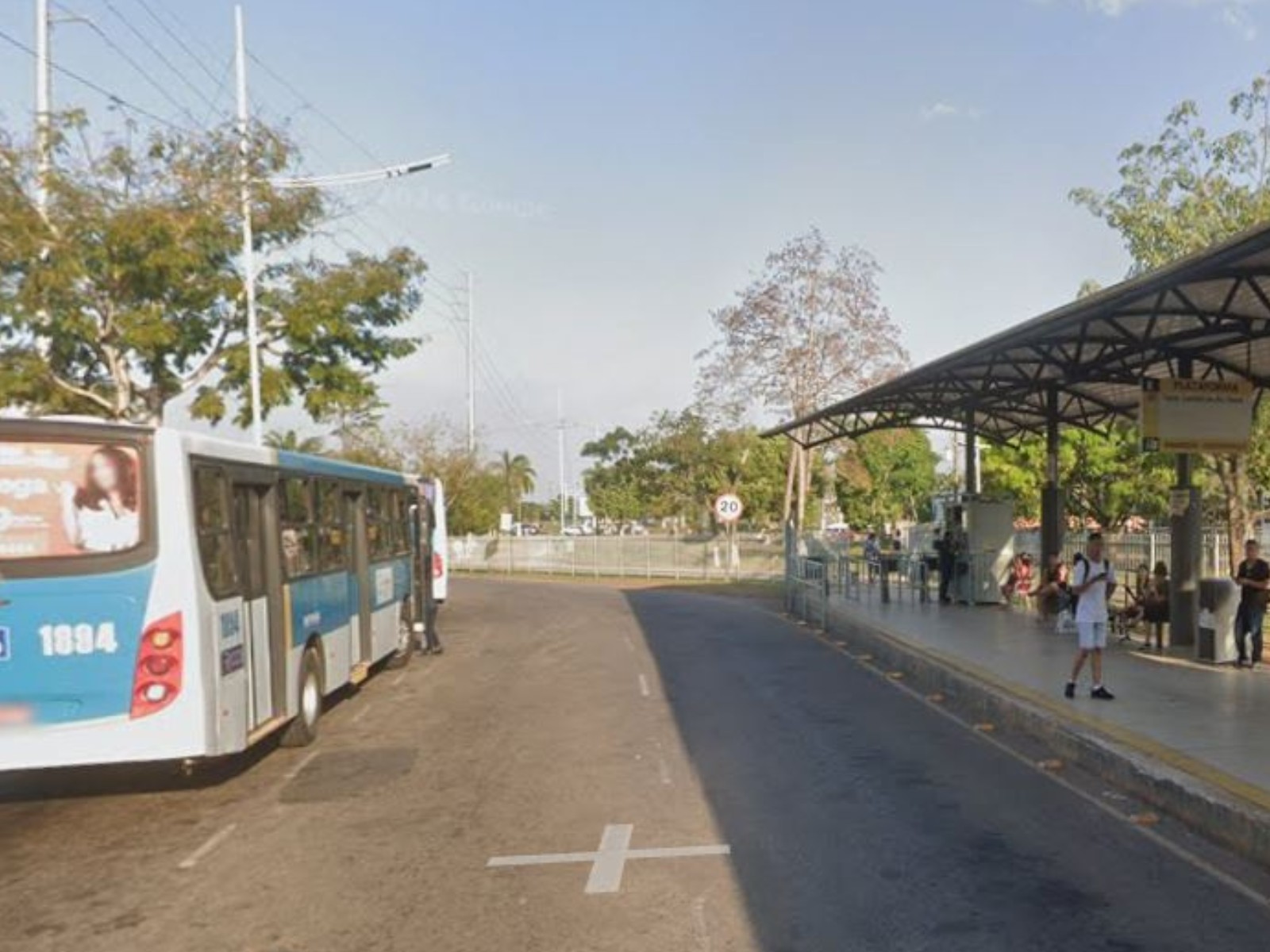 Ufac mantém suspensão de aulas devido à redução da frota de ônibus em Rio Branco