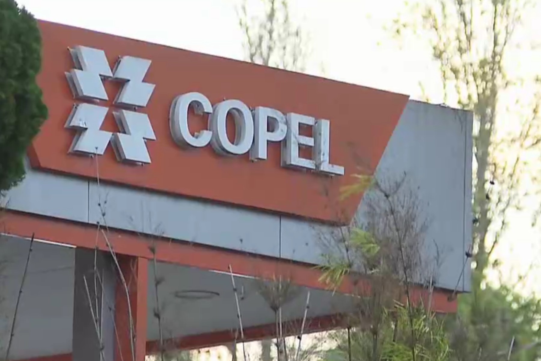 Processo seletivo da Copel prevê contratação de mais de 140 eletricistas e está na reta final; veja onde vagas são ofertadas