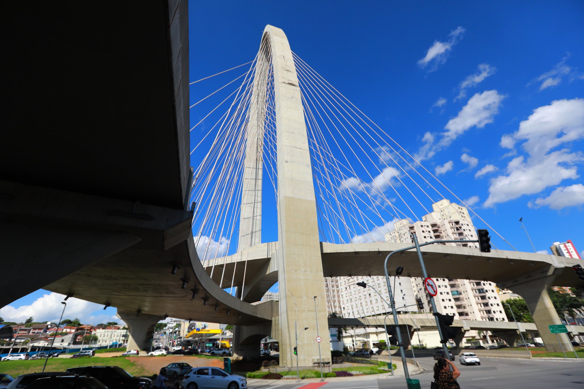 Ponte Estaiada terá bloqueios por 20 dias durante julho em São José dos Campos; veja como fica o trânsito