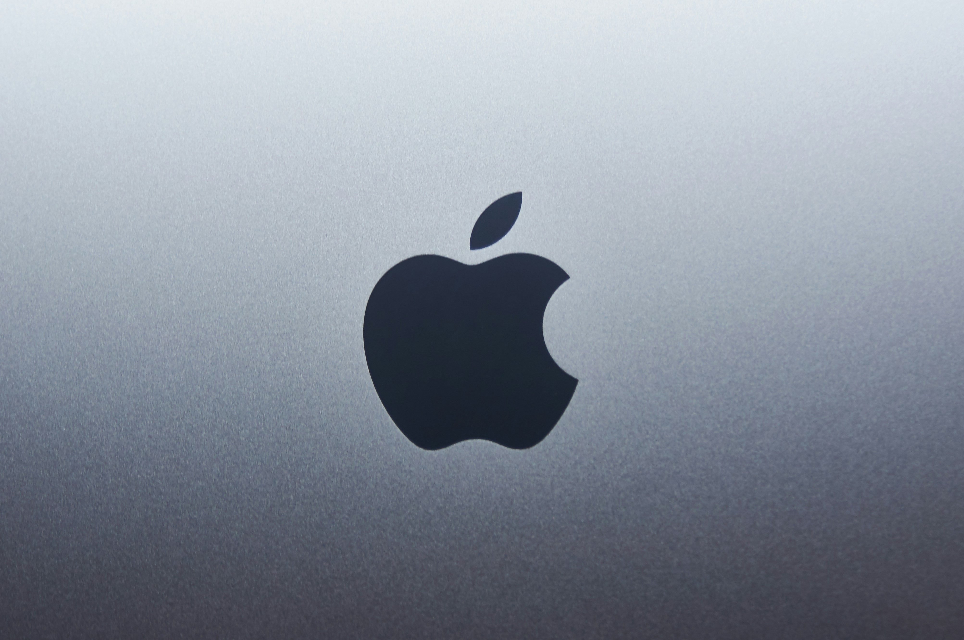 Apple fecha acordo de R$ 155 bilhões para fabricar chips nos EUA