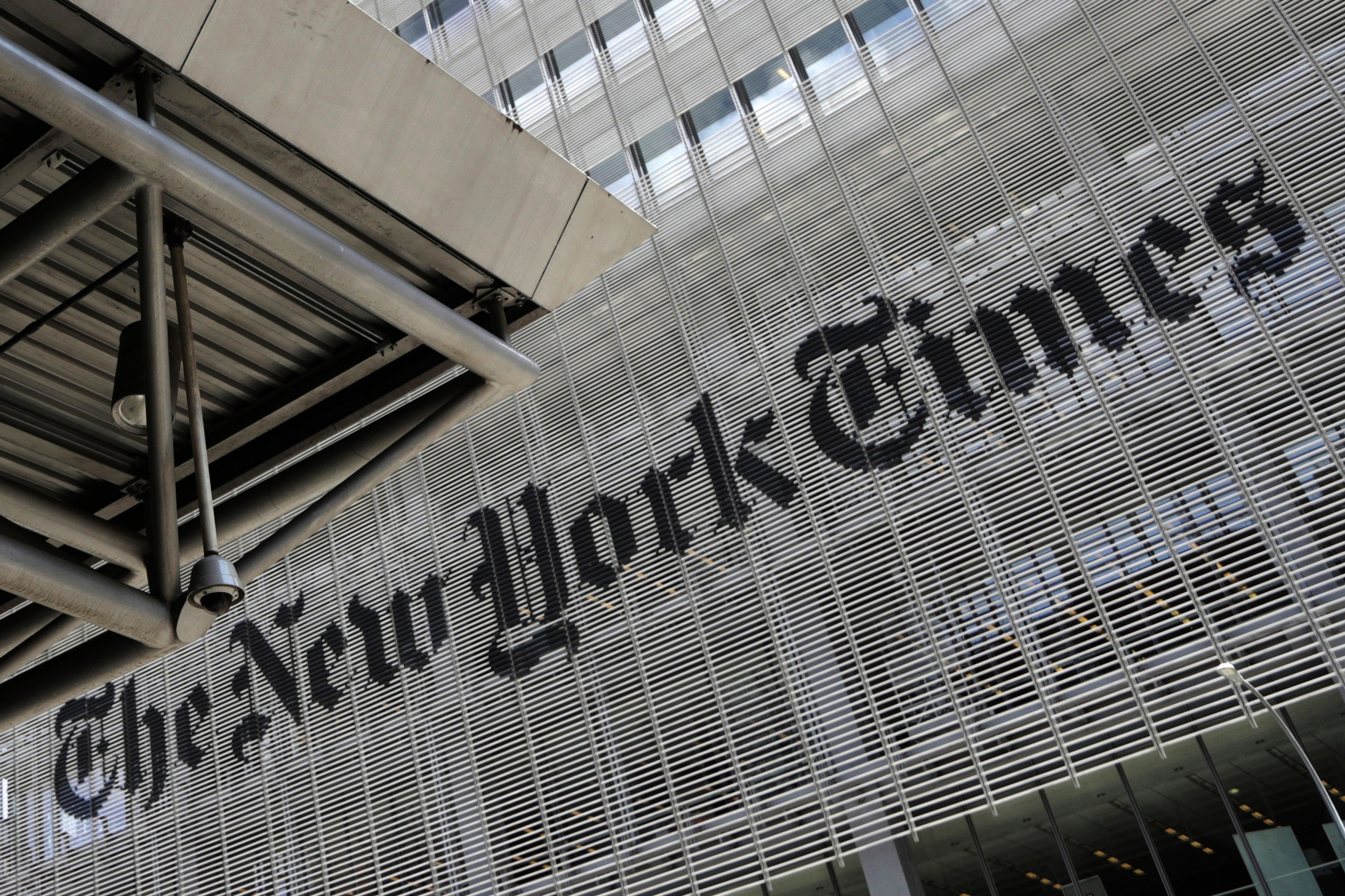 'New York Times' e outros jornais dos EUA pedem que Justiça puna OpenAI em disputa sobre direitos autorais