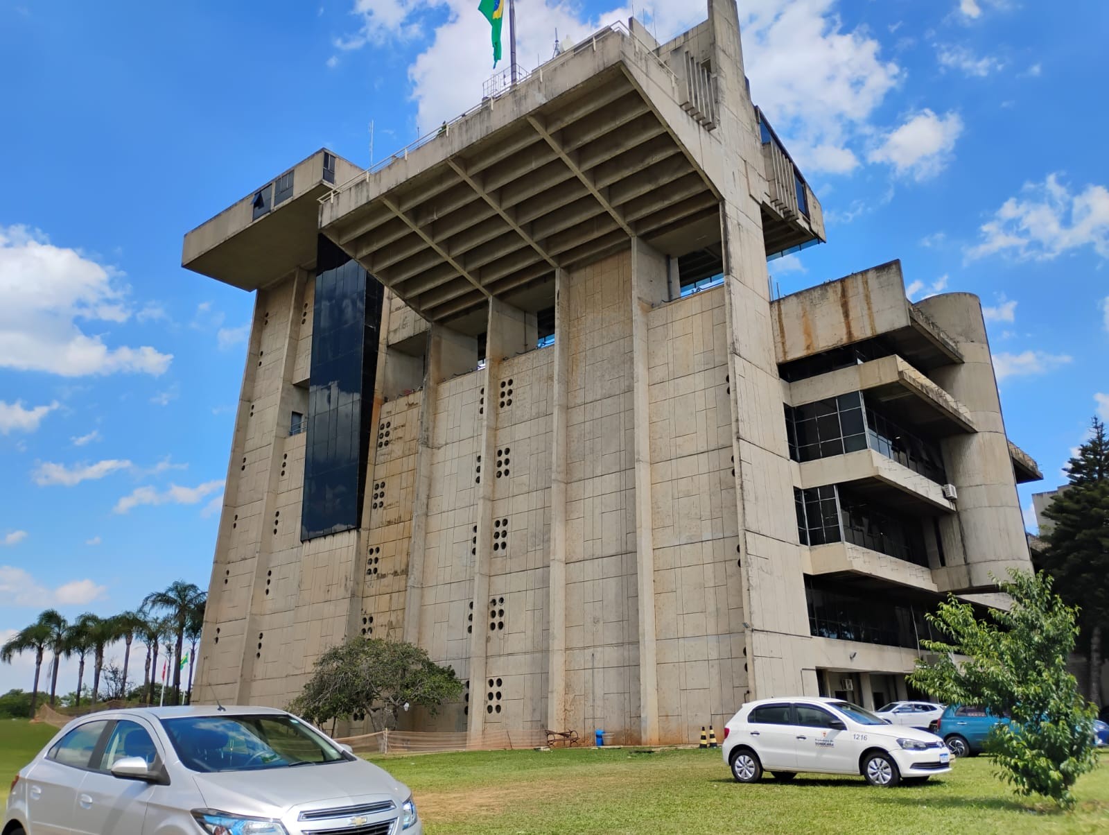 Prefeito Rodrigo Manga muda comando de três secretarias em Sorocaba