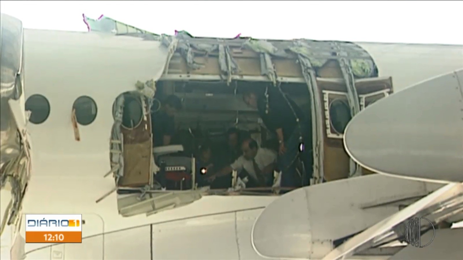 Caso de passageiro sugado durante voo relembra tragédia em que homem foi ejetado de avião em SP