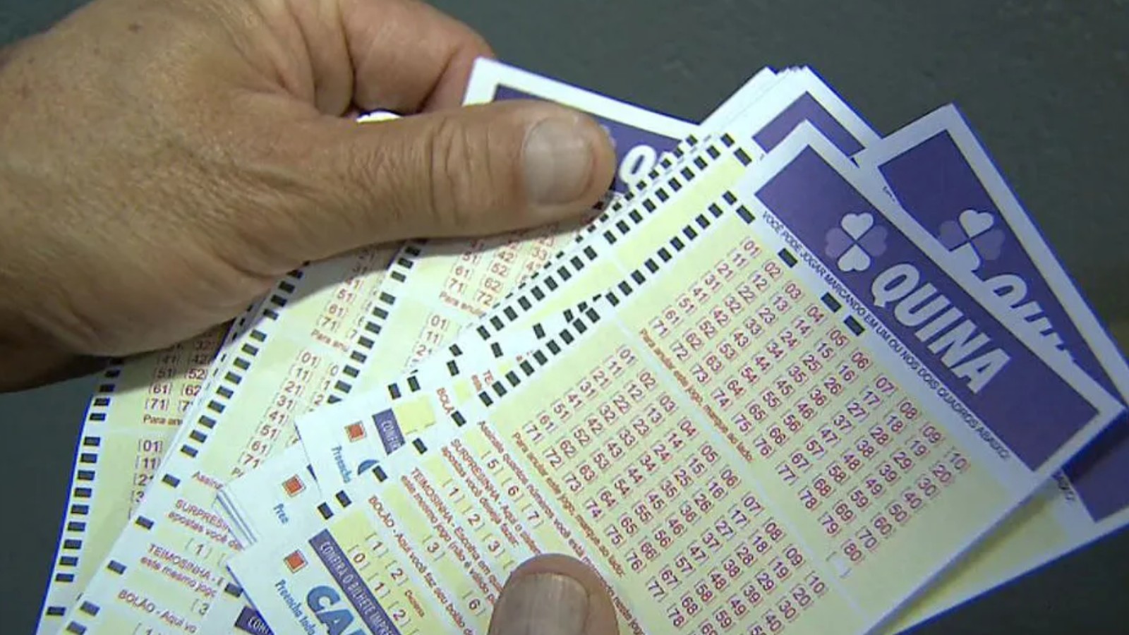 Bolão de Guaratinguetá acerta quatro números na Quina e fatura R$ 12 mil
