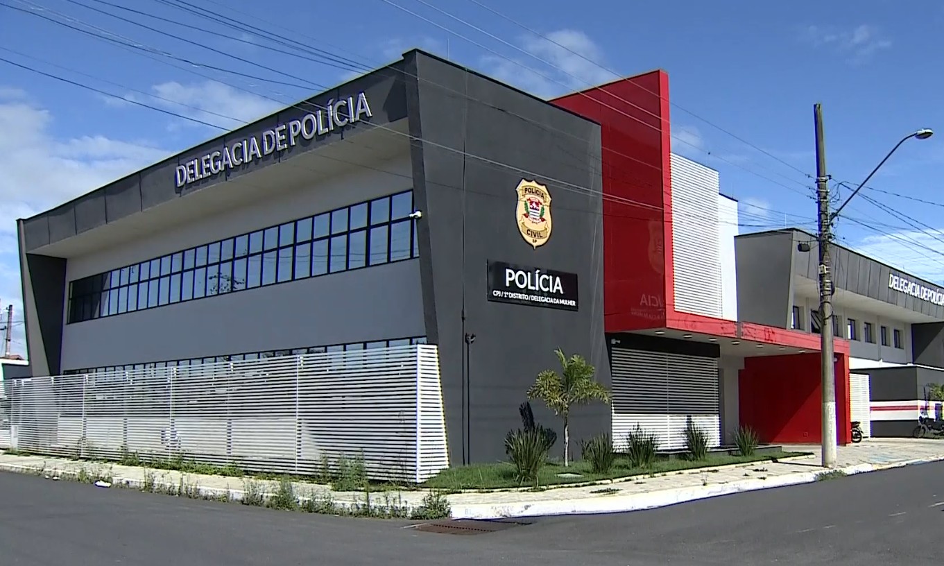 Mulher com medida protetiva fica ferida ao ser esfaqueada em Lorena; suspeito é ex-companheiro, diz polícia