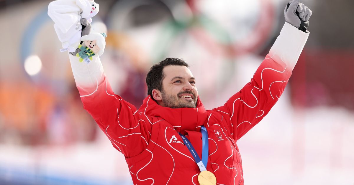 Jogos de Inverno: sem Lucas Pinheiro, suíço leva medalha de ouro no slalom